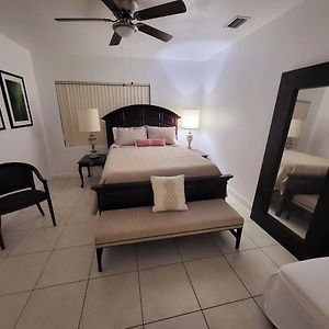 Economy Triple Room